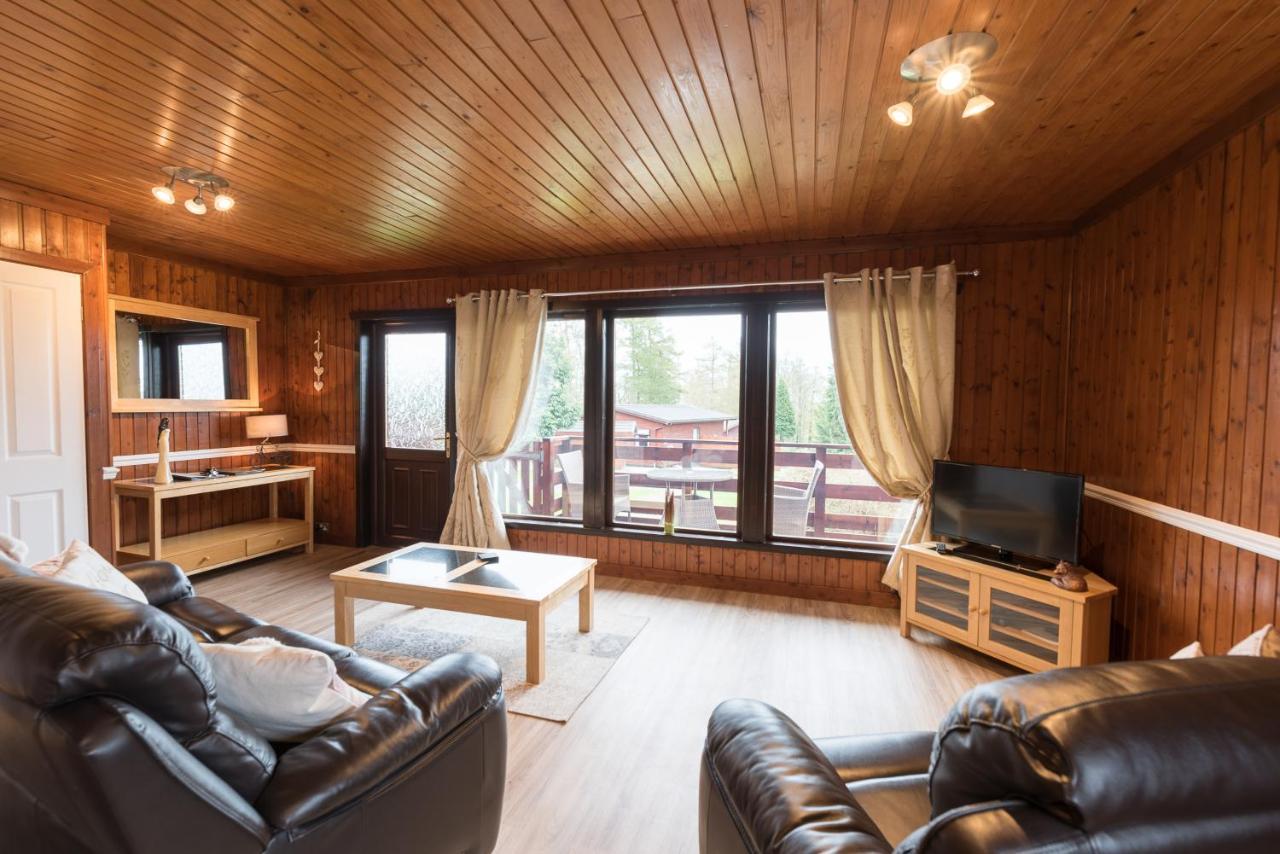 Bluebell Lodge 9 With Hot Tub Newton Stewart Zewnętrze zdjęcie